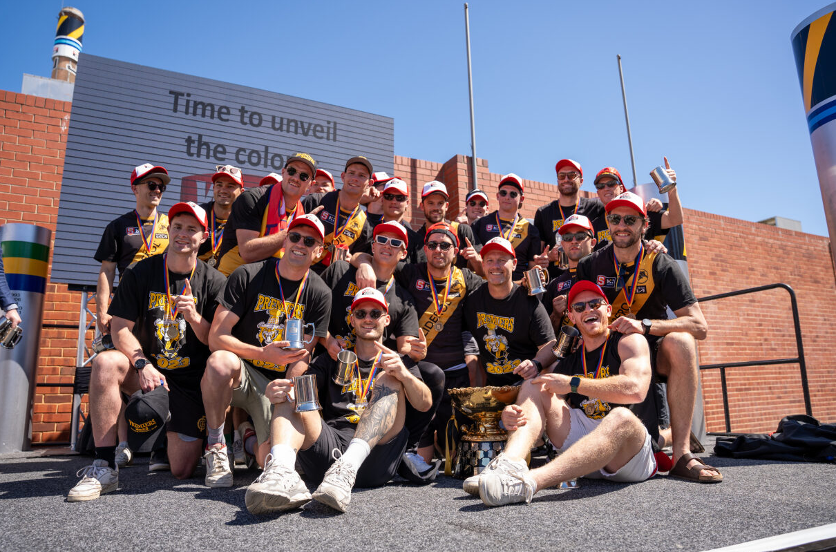 Black and Gold West End Chimney SANFL